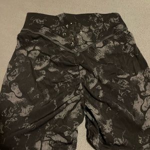 Gymshark shorts - KKfit collab. Size small.